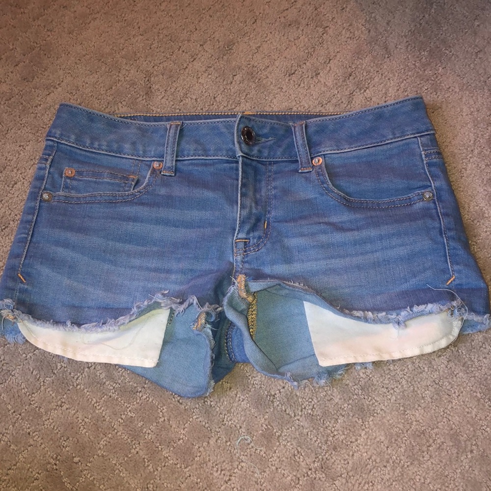 American Eagle light wash denim jean shorts